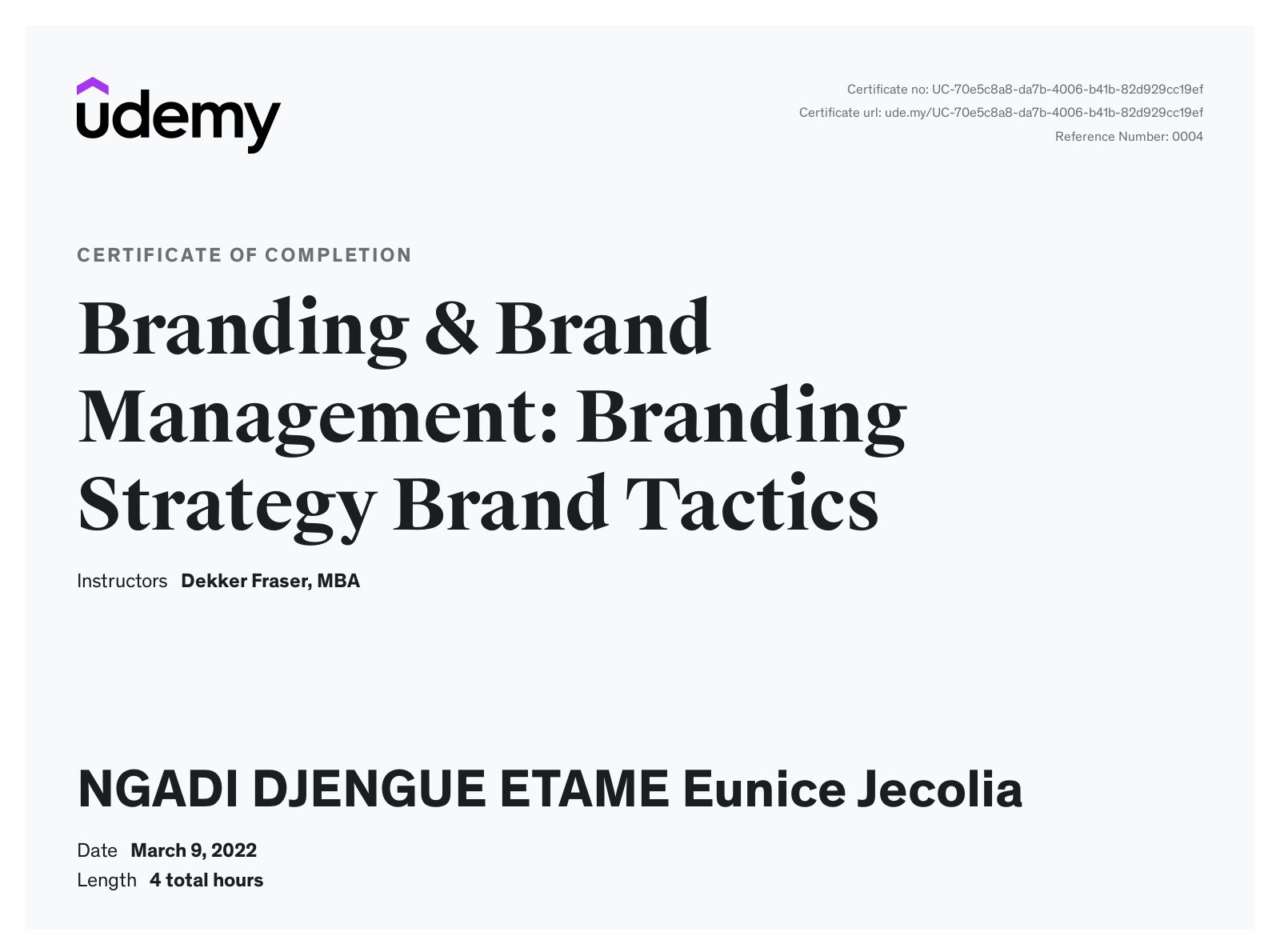 Jecolia Eunice ETAME - Responsable de Marketing et Communications